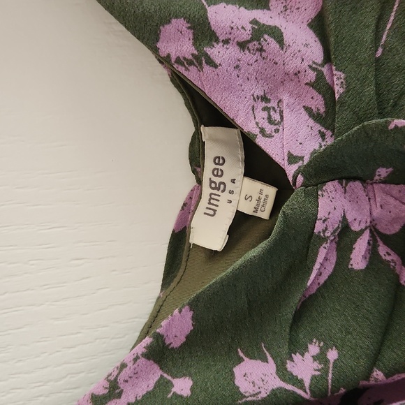 Dress - Picture 2 of 3